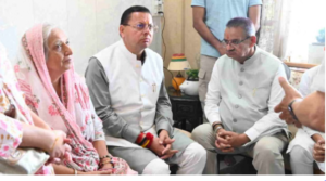 सेवानिवृत्त ब्रिगेडियर मुकेश जोशी के आवास पहुंचकर मुख्यमंत्री Dhami ने दी श्रद्धांजलि