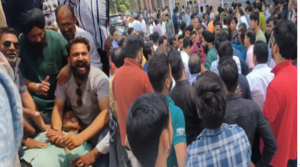 मेरठ सेंट्रल मार्केट में सीलिंग कार्रवाई के दौरान व्यापारी का धरना, भीड़ ने टीम को घेरा