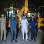 खनन माफिया पर बड़ी कार्रवाई: पुलिस ने जब्त किए जेसीबी और डंपर