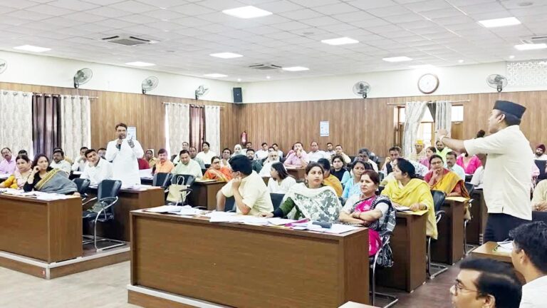 Dehradun Nagar Nigam बैठक में हंगामा, अतिक्रमण पर सख्त कार्रवाई का फैसला