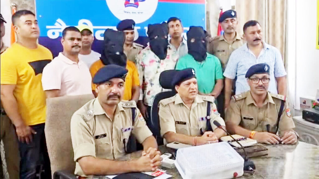 Haldwani IPL सट्टेबाजी का बड़ा नेटवर्क पकड़ा गया, दो सगे भाइयों समेत 5 गिरफ्तार