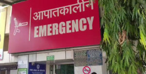 स्कूल के बाहर अचानक गिरी दीवार, चीख-पुकार के बीच घायल हुए 12 बच्चे