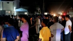 Dineshpur NH-74 पर दर्दनाक हादसा : घर लौट रहे डॉक्टर को ट्राला ने मारी टक्कर, मौके पर मौत