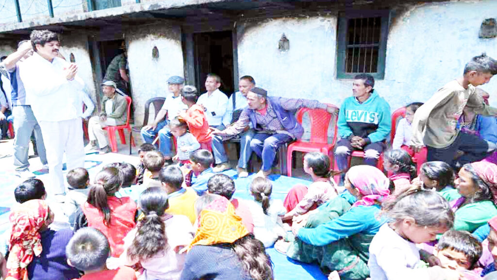 दिल्ली अग्निकांड मामले में कांग्रेस की एंट्री, केशव नेगी के समर्थन में उतरे गोदियाल