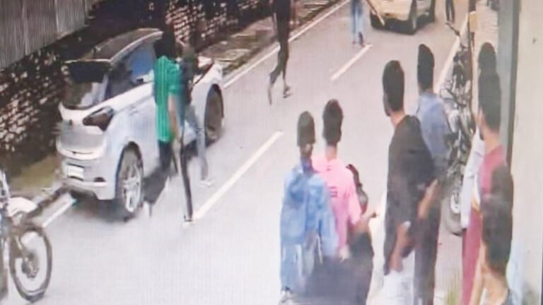 Patelnagar में पुरानी रंजिश को लेकर फायरिंग, युवक घायल ; चार गिरफ्तार