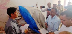 Ramnagar Nagar Palika में कमिश्नर दीपक रावत का औचक निरीक्षण, रिकॉर्ड और व्यवस्थाओं पर उठे सवाल