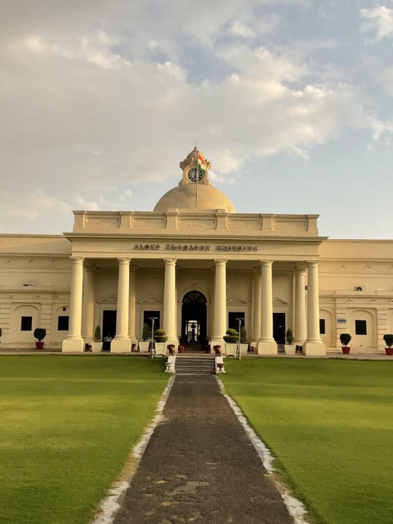 IIT Roorkee में ई-रिक्शा की टक्कर से प्रोफेसर की पत्नी की मौत, सुरक्षा व्यवस्था पर उठे सवाल