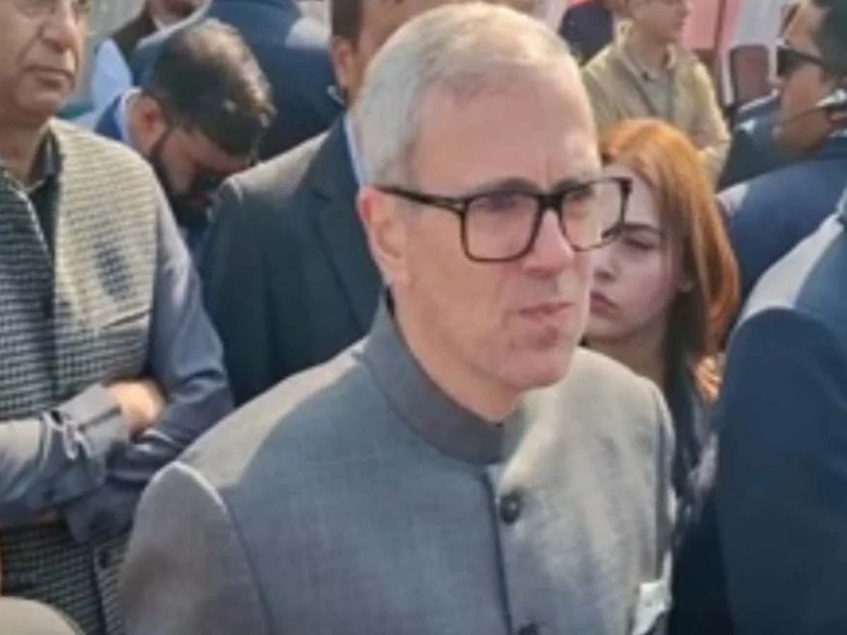 Omar Abdullah ने बीरवाह में 26 करोड़ के प्रोजेक्ट्स का किया उद्घाटन, बिजली और कनेक्टिविटी सुधारने पर जोर