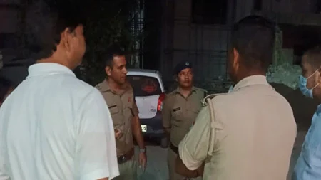 Rudrapur में कार के पहिए के पास लावारिस मिली 2-3 दिन की नवजात बच्ची, पुलिस ने अस्पताल पहुंचाया; CCTV से तलाश जारी