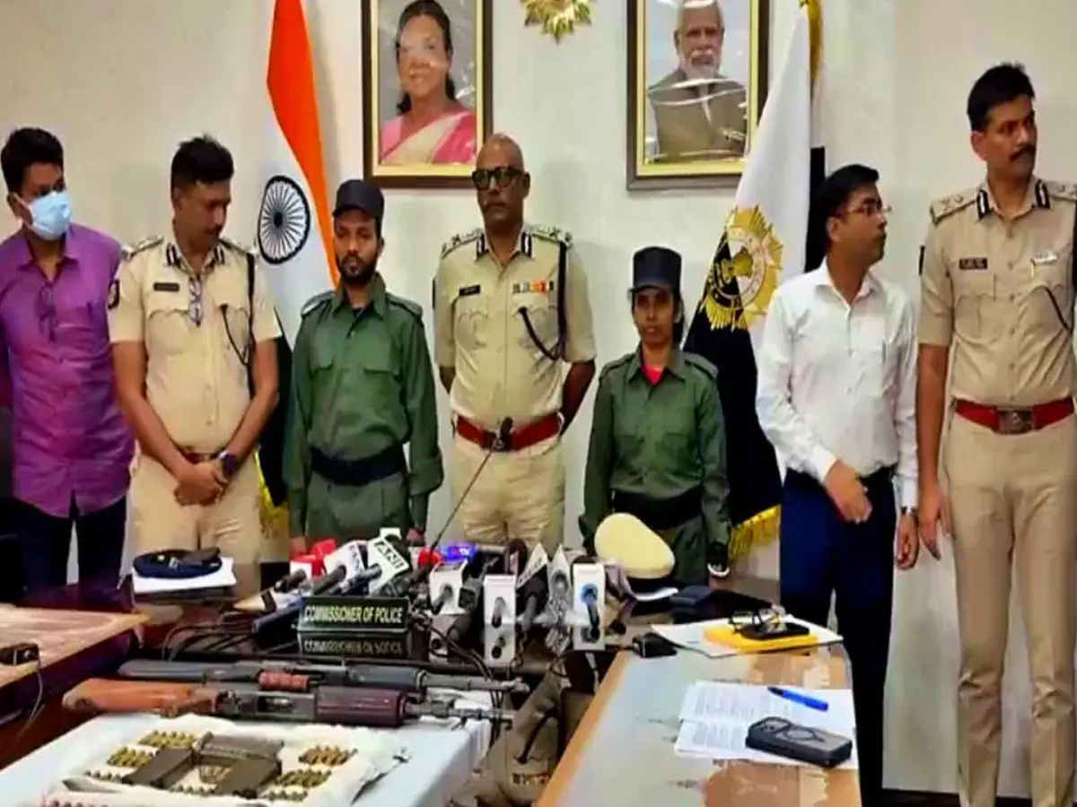 West Bengal में दो शीर्ष माओवादी नेताओं मंगल और मालती ने किया सरेंडर, दोनों पर था 7 लाख रुपये का इनाम